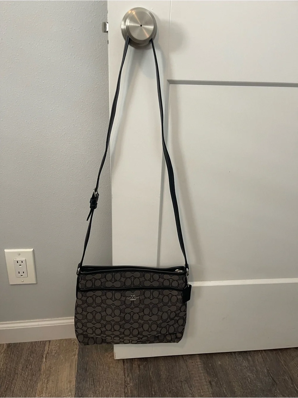 Coach women’s black and gray crossbag